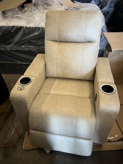 New Recliner Power, USB Ports Can Deliver