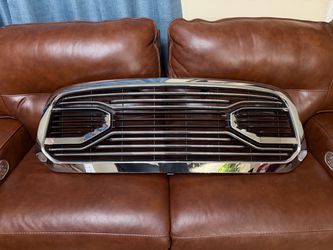 2015 RAM 1500 grill