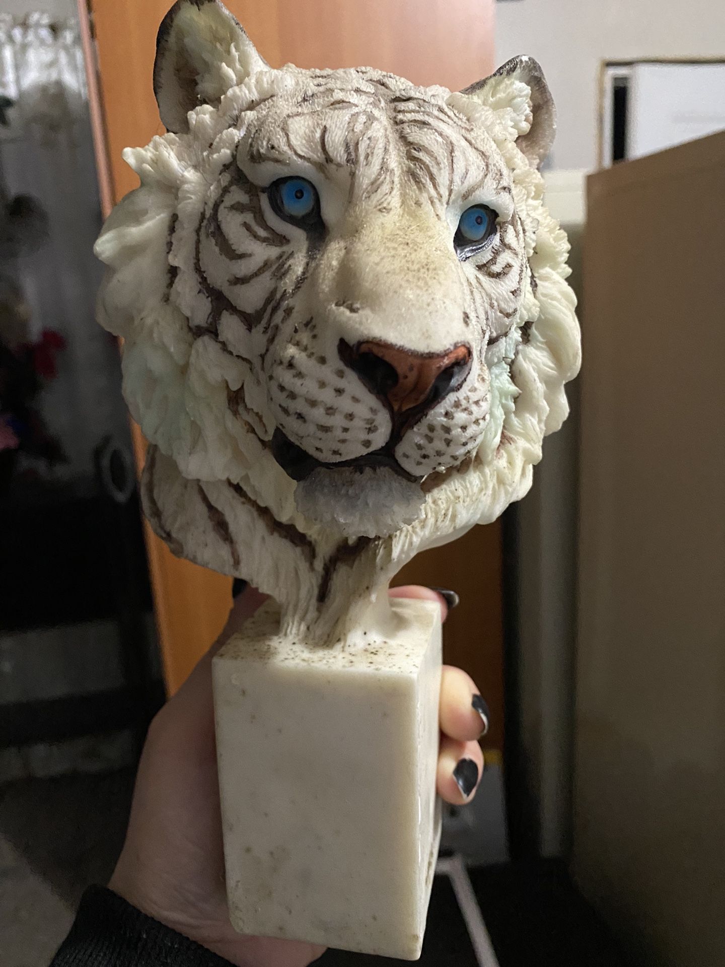 Tiger Statue