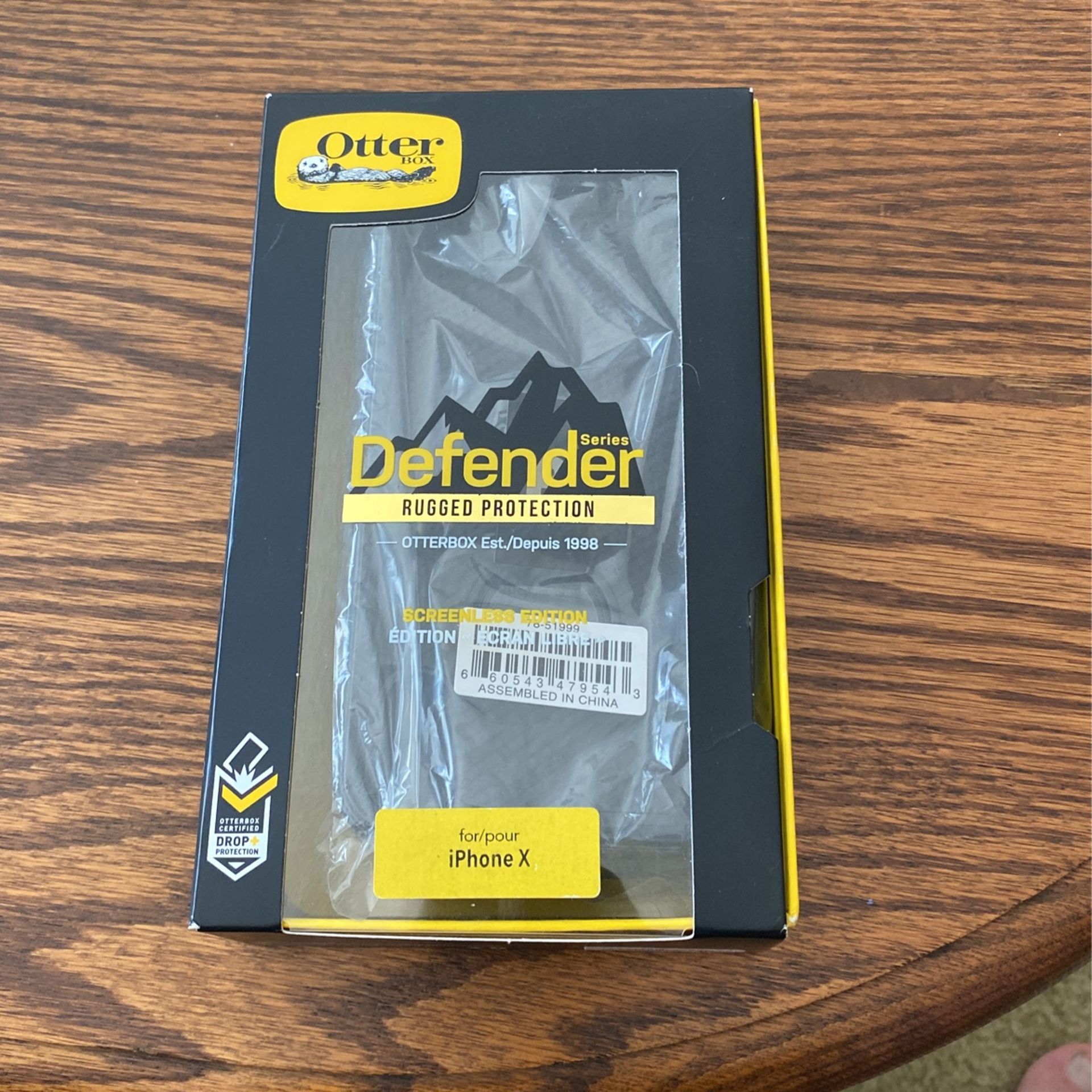 Otter Box For iPhone X +Shield Screen Saver Brand New.
