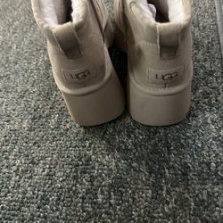 Ugg Shoes Size 9 New $50
