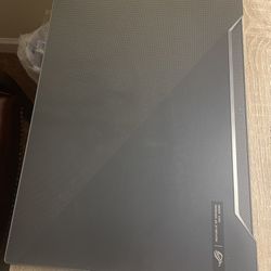 ASUS ROG  Zephyrus M15 Gaming Laptop.
