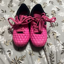 Lotto Girl Soccer Shoes.