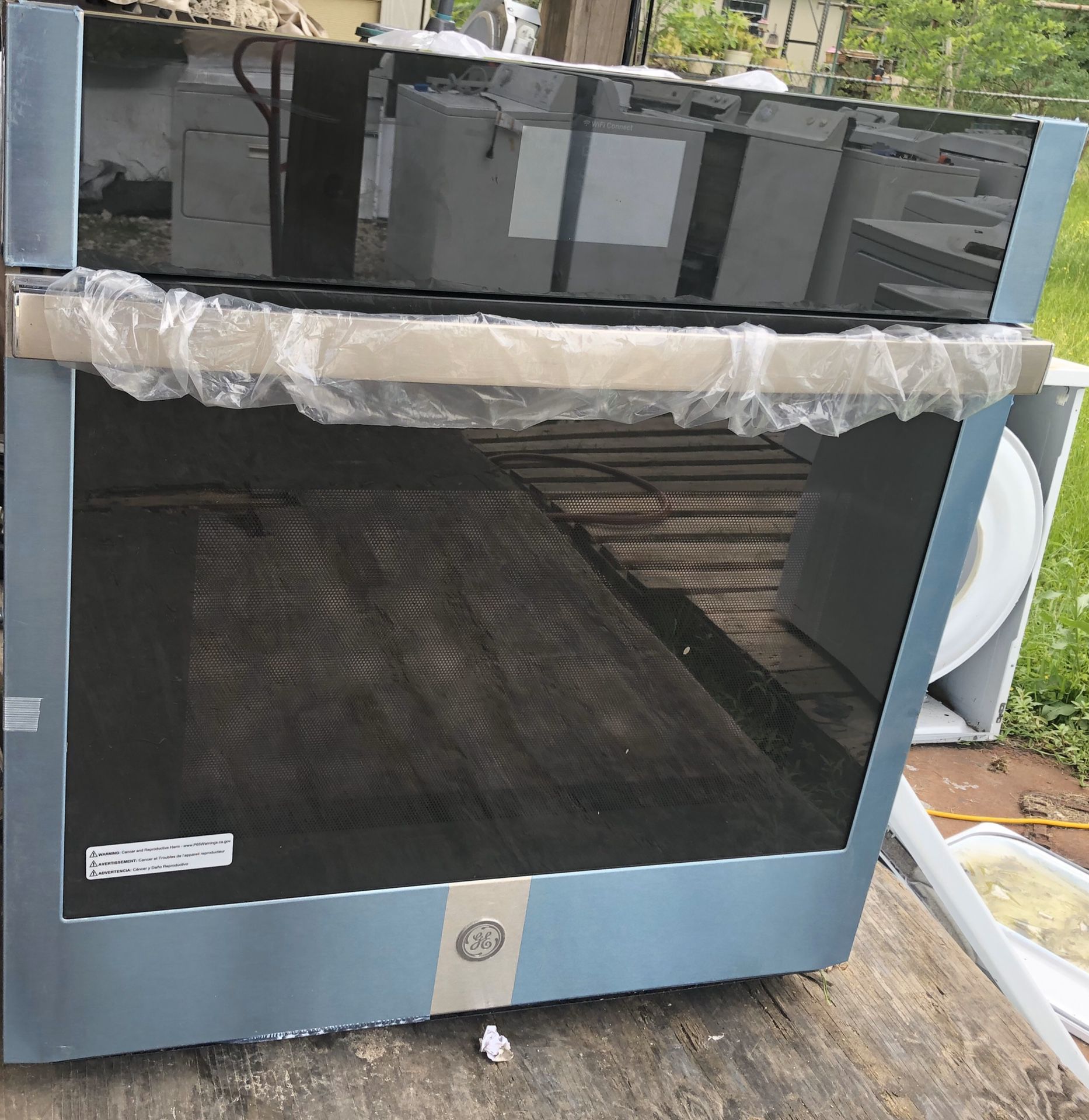 Brand new scratch and dent Ge stainless steel smart wall oven!