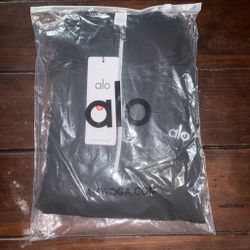 Alo Quarter Zips (Black)