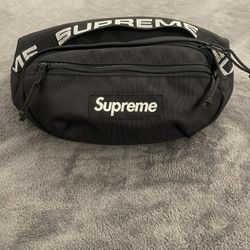 Supreme Fanny Pack 