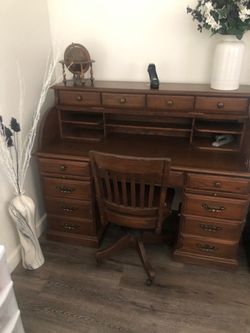 Desk n chair