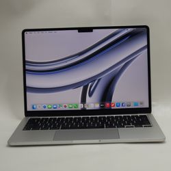 2022 Apple MacBook Air 13.6" M2 8 Core 3.5GHz 8GB RAM 256GB SSD MLXY3LL/A