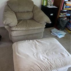 Lounge Chair and Ottoman