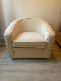 Swivel Barrel Chair