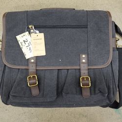 RAINSMORE Water-Resistant 17.3″ Laptop Messenger Bag