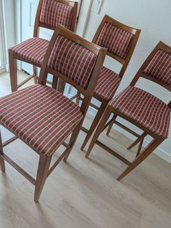 Bar stools chairs