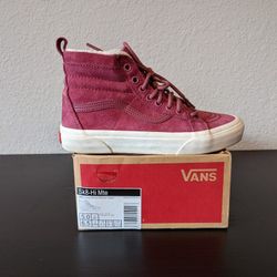 Women's Winter 6.5 VANS Sk8-Hi Mtn 