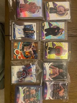 100+ WWE Chrome and 2026 Universe Lot - Auto and 2 numbered, Legends and other Inserts