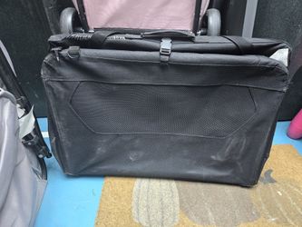 Folding Soft Dog Travel Crate – Great Condition