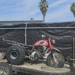 Three Wheel Motor Bike 