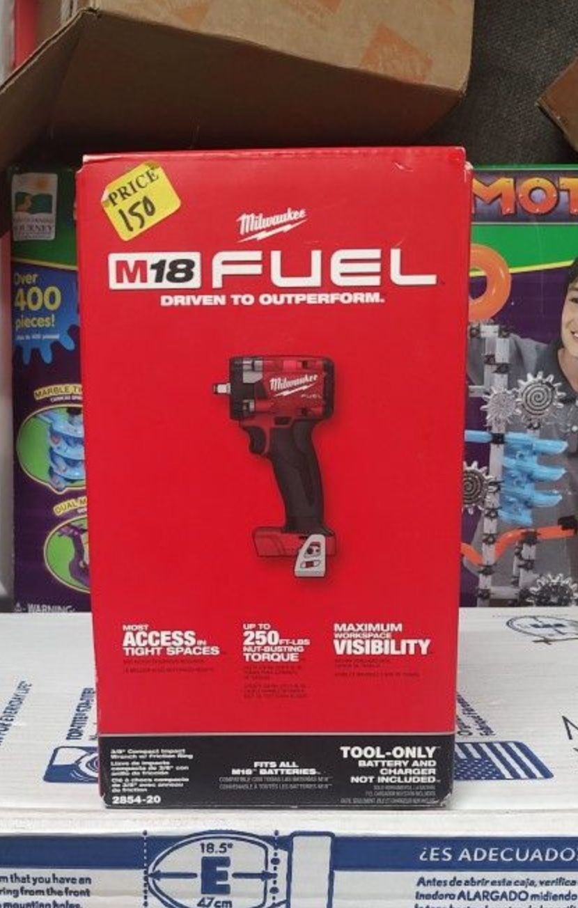 Milwaukee M18 Fuel 1/2”Mid Torque Impact Wrench