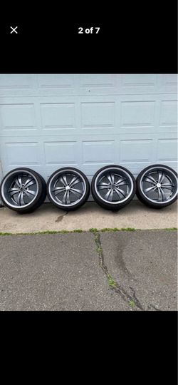 Tires with rims 245/30zr20