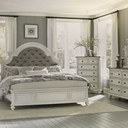 4 Piece Queen Bedroom Set