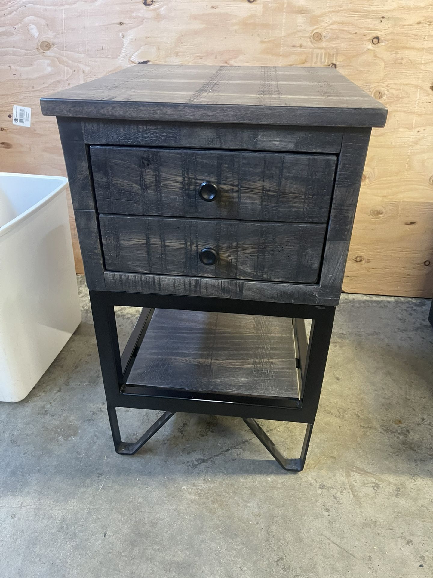 Night stand / End Tables