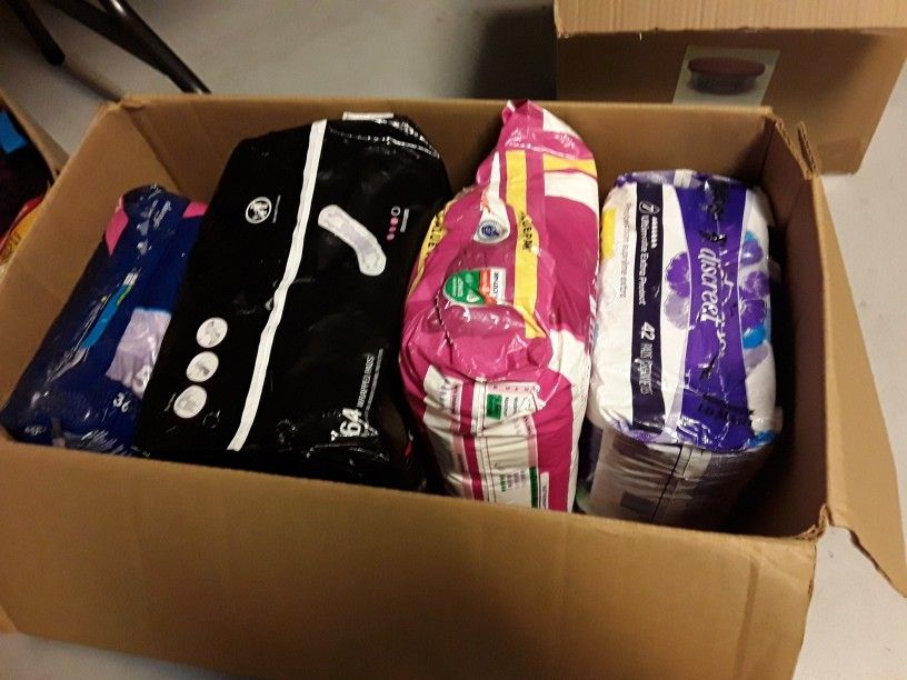 Huge Pads And Briefs In Weeki Wachee Spring Hill
