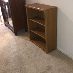 Wood bookcase USA small