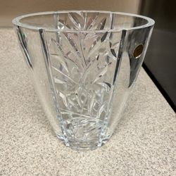 24% Lead Crystal Vace 