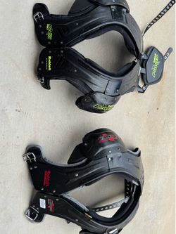 Riddle football shoulderpads Adult XS to Adult XL (north peoria)