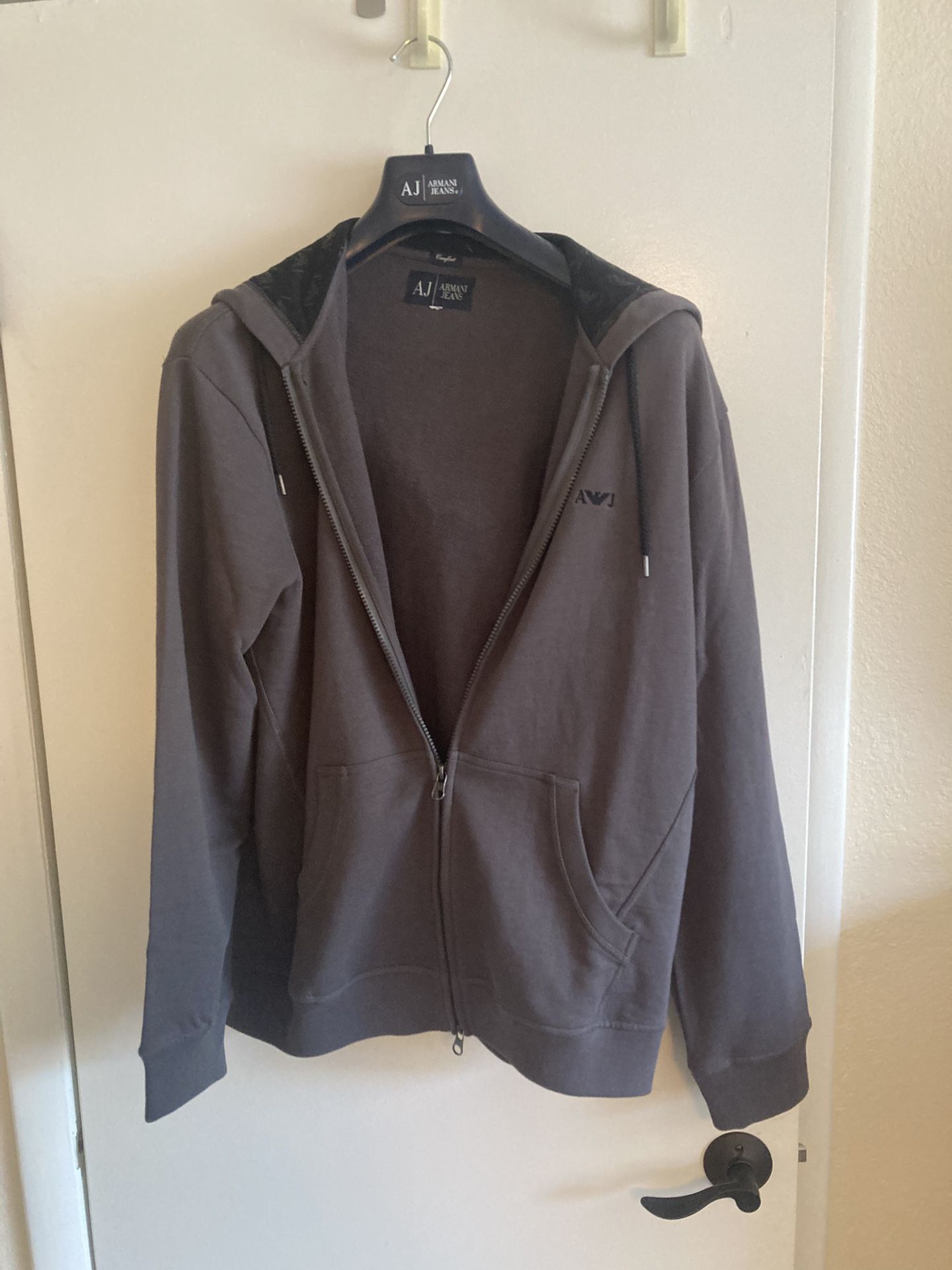 Armani XL Sweat Shirt