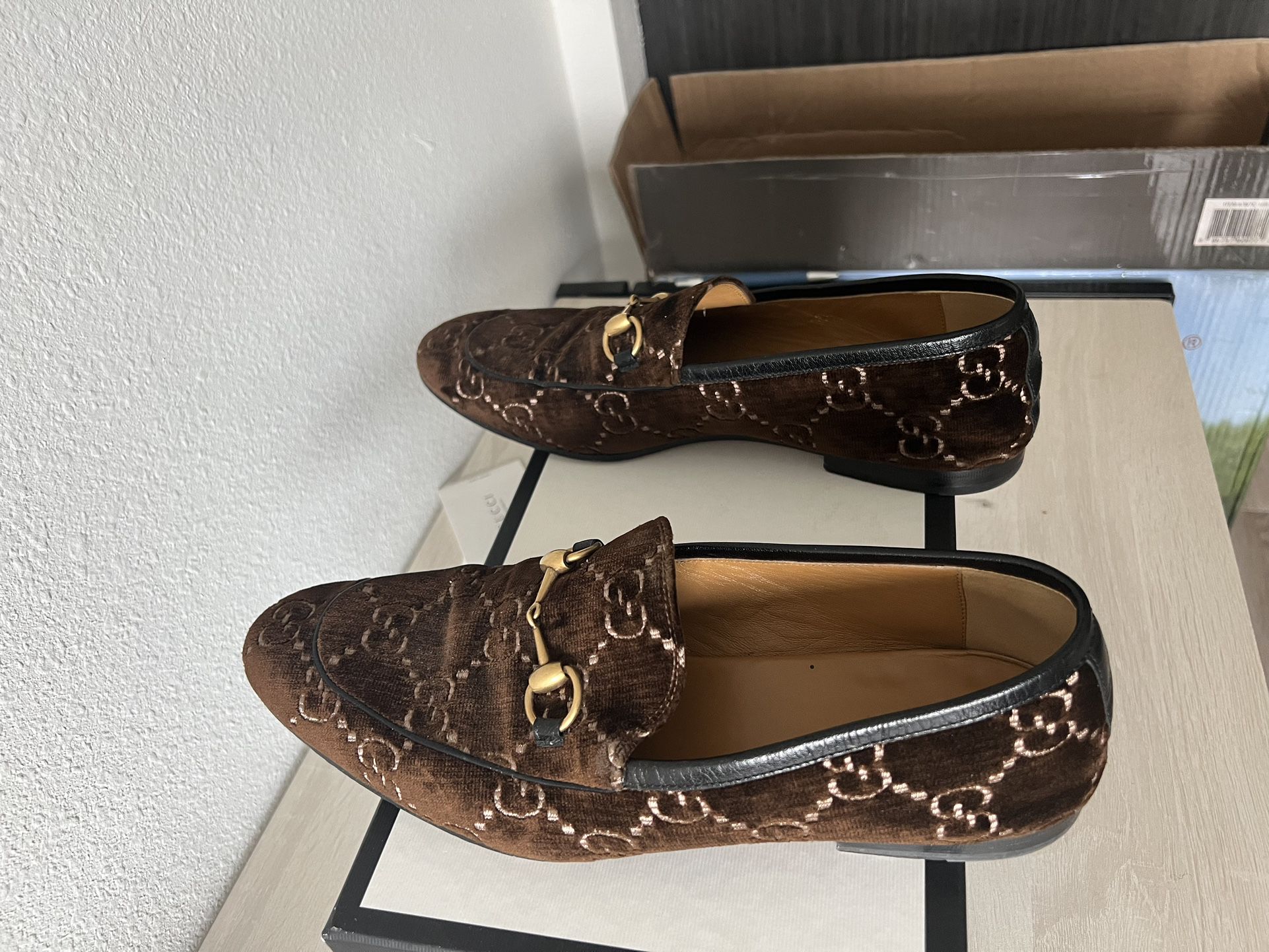 Men's Gucci Jordaan GG velvet loafer