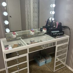 Large 13 Drawer Vanity