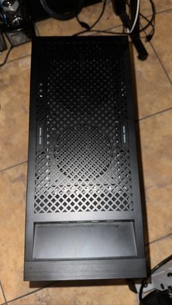 HP OMEN - OMEN 40L Gaming Desktop - AMD Ryzen 5 5600G - 16GB