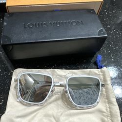 Louis Vuitton Glass Sunglasses