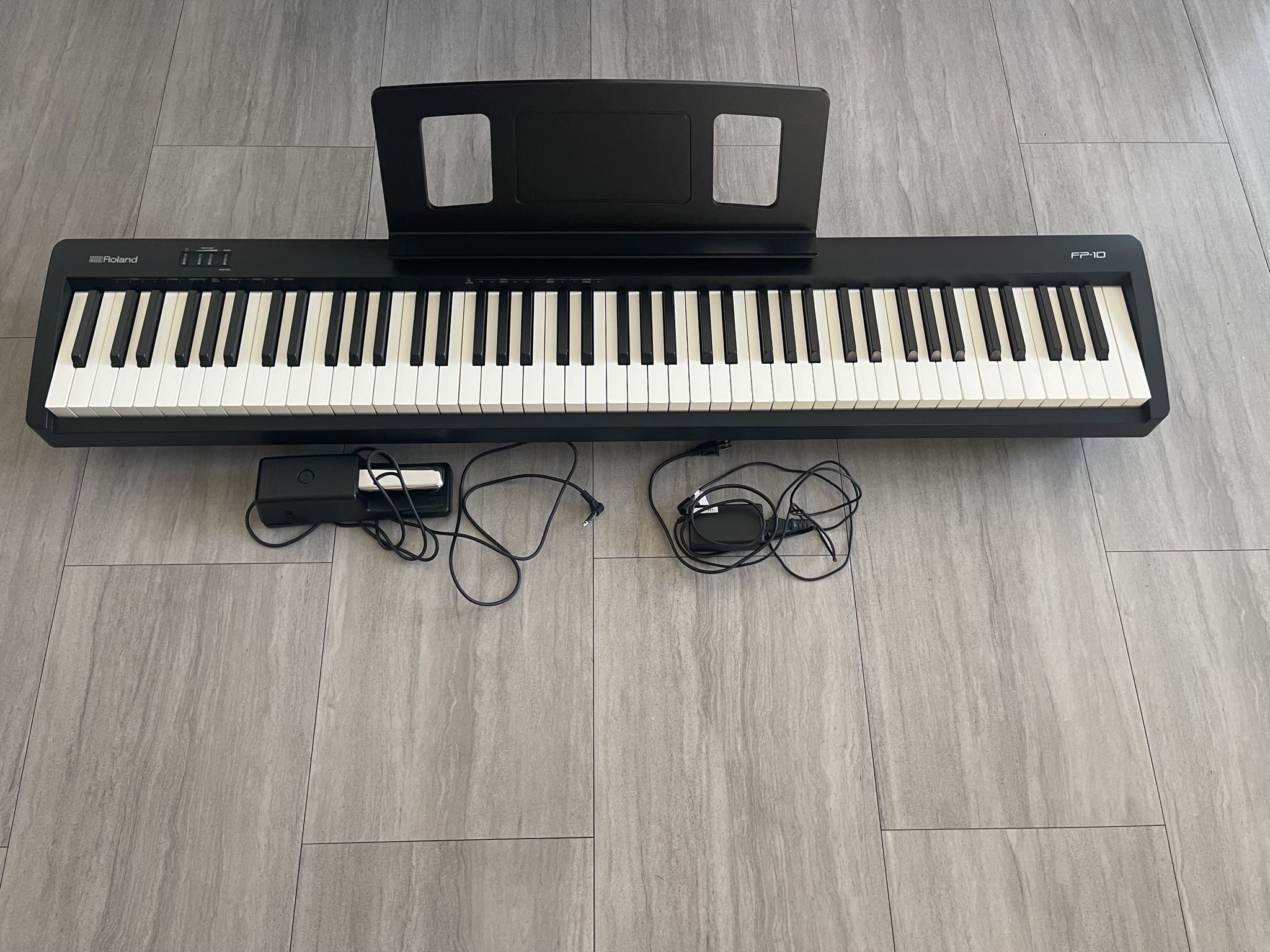 Roland FP10 Digital Piano &Matching Stand