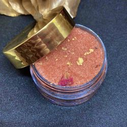 24K Rose Gold Lip Scrub By Luxury Smiles