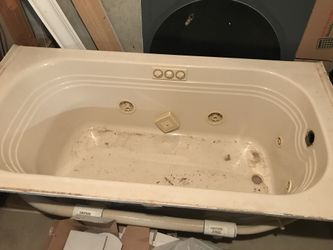 Jacuzzi bathtub