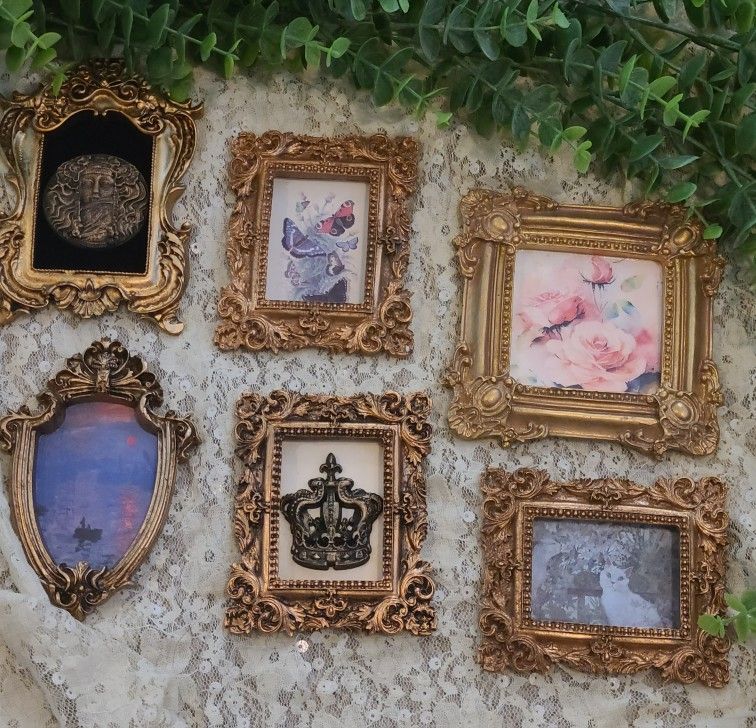 Mini Art In Small Baroque Frames