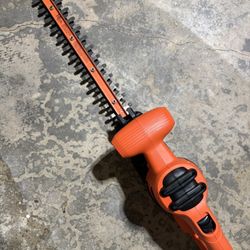 BLACK+DECKER Electric Black & decker Hedge Trimmer, 16-Inch 3.0 Amp Compact Corded Power Hedge Trimmer (BEHT100