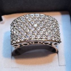 Diamond Simulant Pave Ring in .925 Sterling Silver. Size 7.