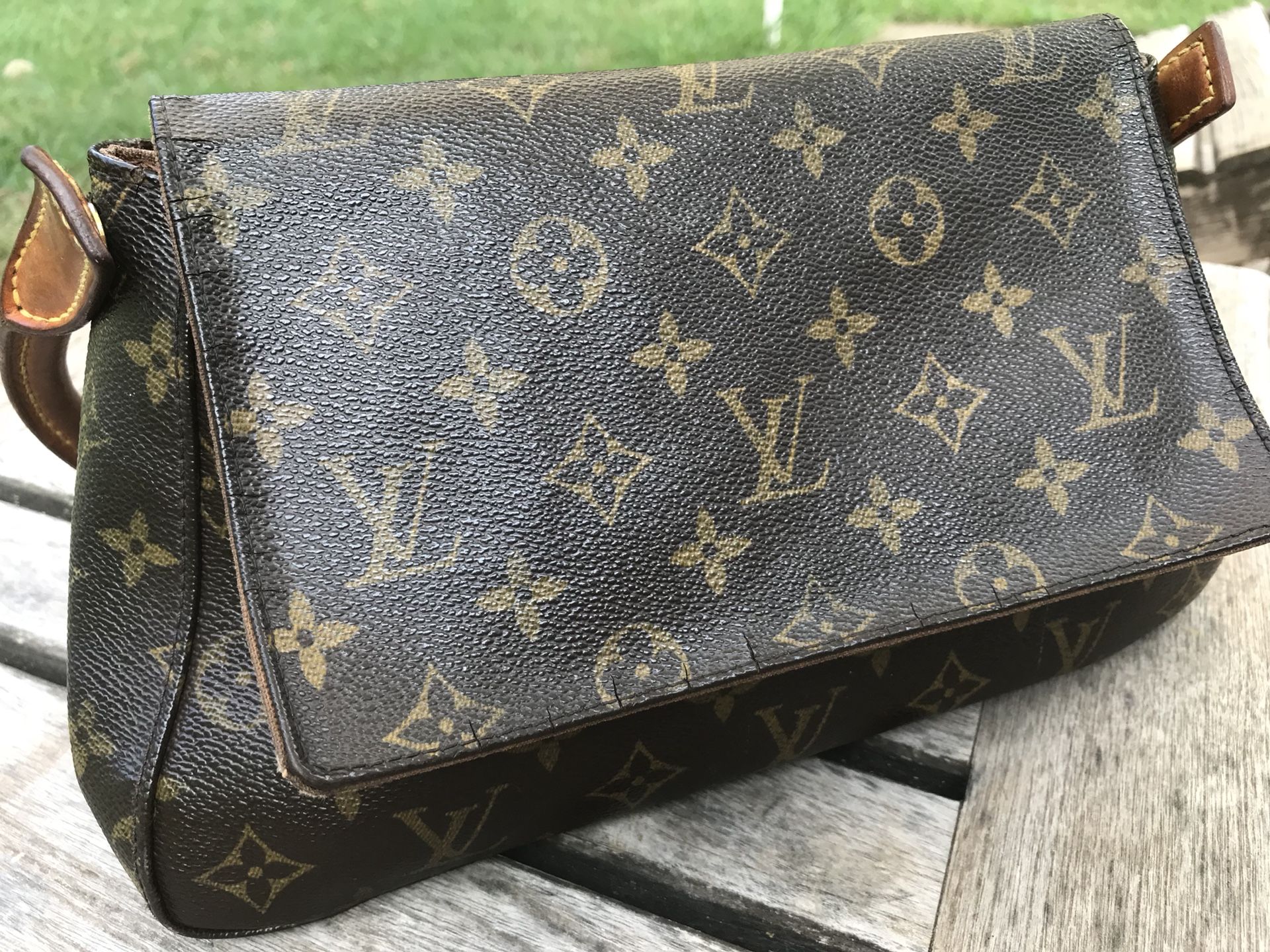 LOUIS VUITTON HANDBAG *PRICE DROP* for Sale in Tulsa, OK - OfferUp