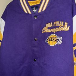 G-III L.A. Lakers 17x Champions Varsity Jacket 4XL