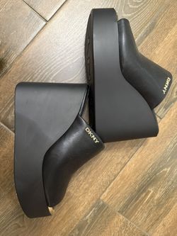 DKNY Wedges 