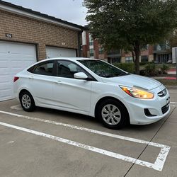 Hyundai accent 2016