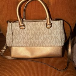 Michael kors purse