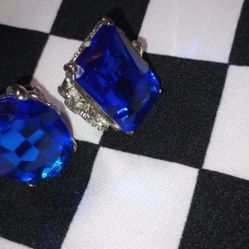 Two Large Adjustable Cocktail Rings With Dark Blue Sets