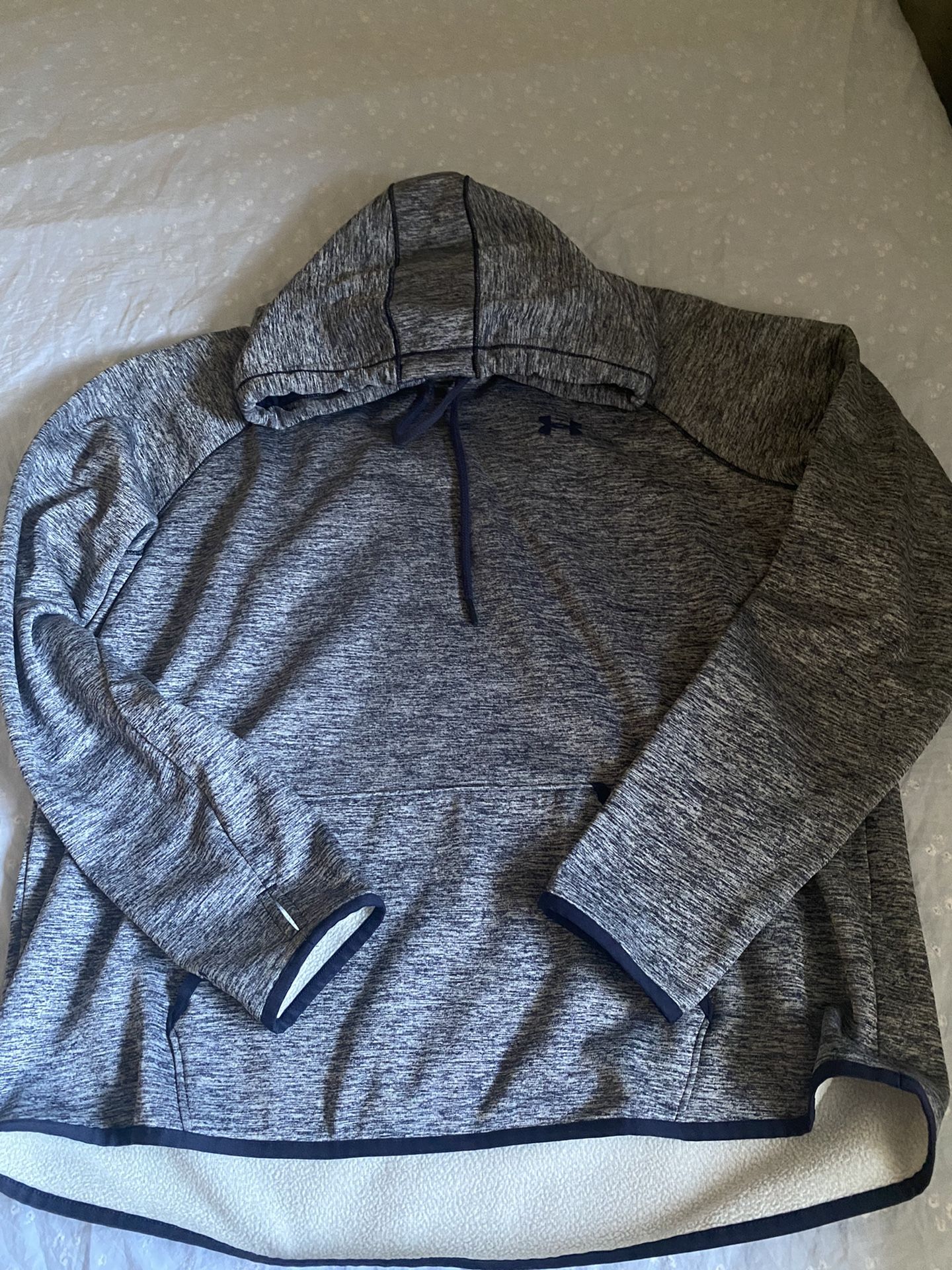 Womens Under Armour Size XL $10