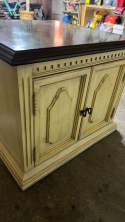 Custom Amish Side Table And Coffee Table