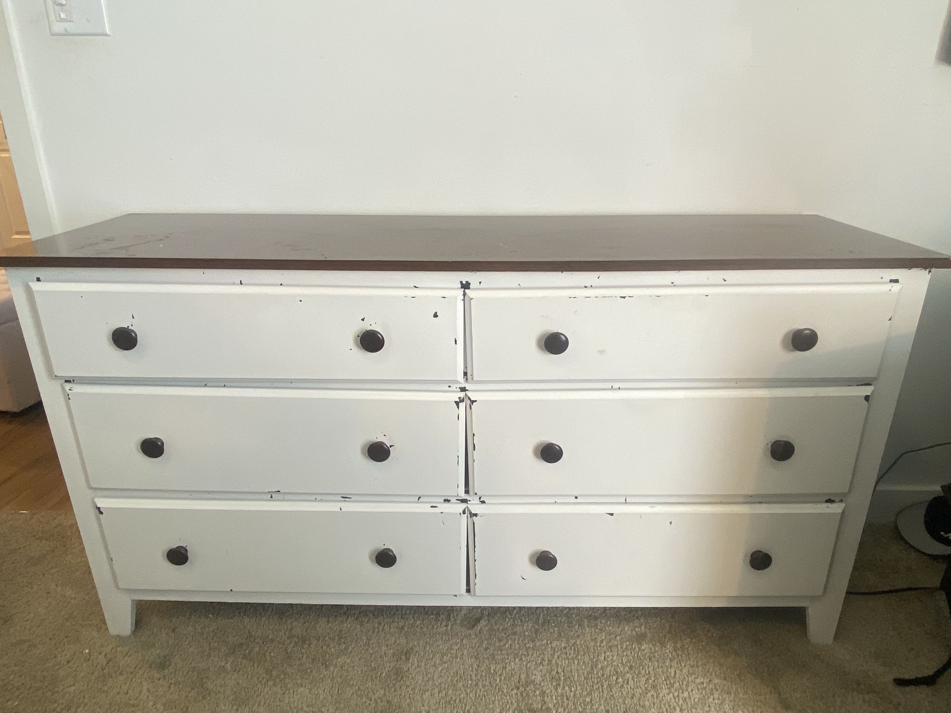 6-Drawer Dresser 