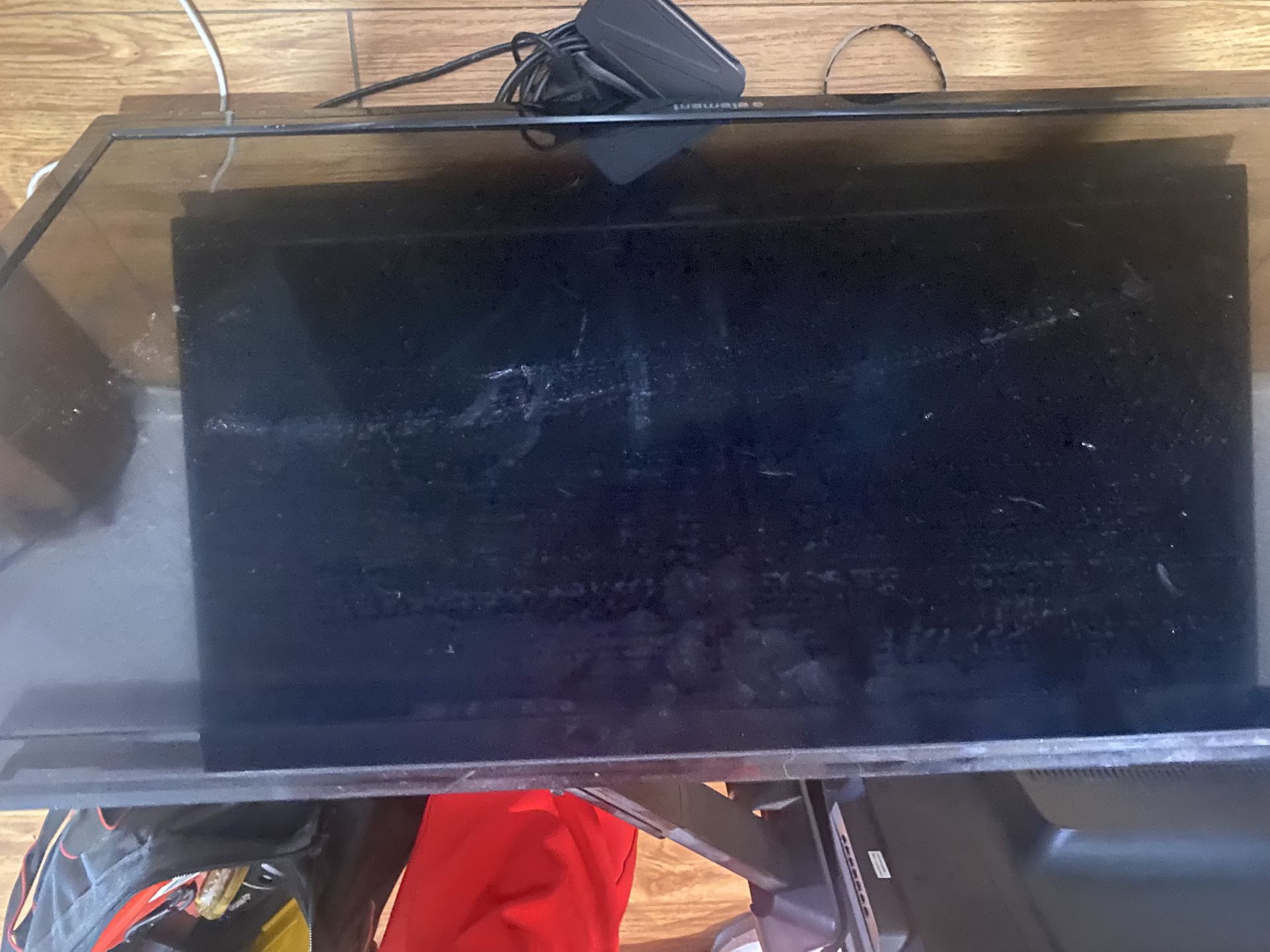 2 Small TV