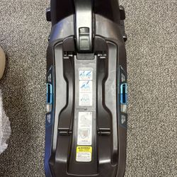 Nuna Base And Car Seat Adapter 